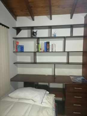 Apartestudio de 2 habitaciones con cocina compartida